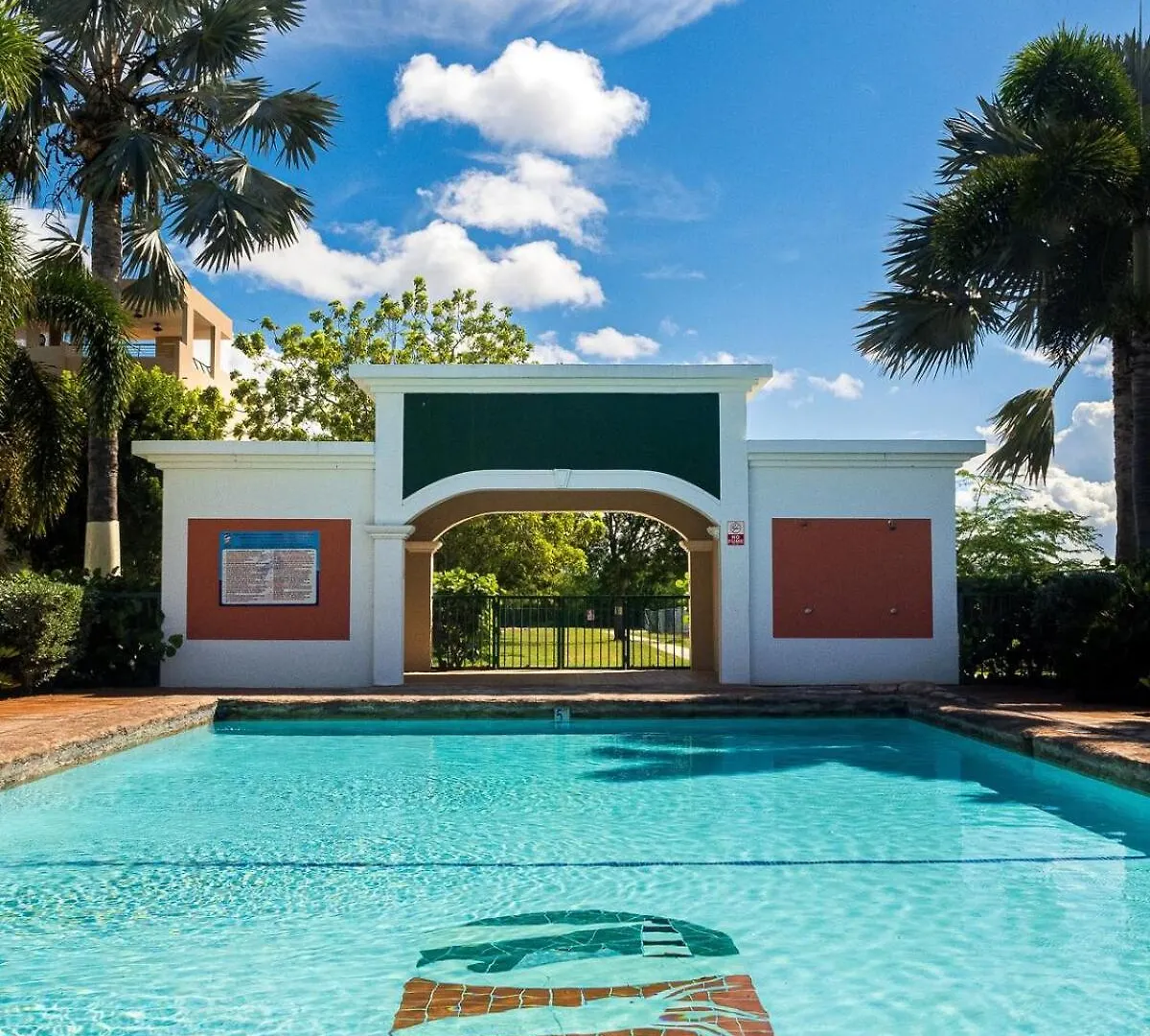 Spacious Condo With Pool 7 Minutes From The Beach 카보조로 0*,  푸에르토리코